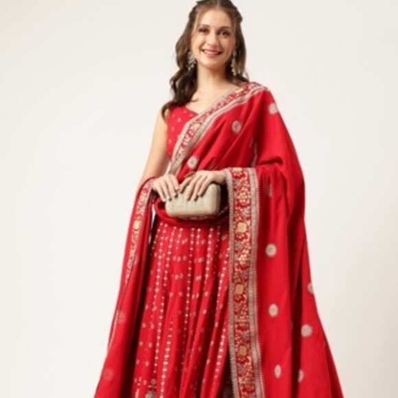 Khari Printed Lehenga, Blouse & Duppatta - Picture 2 of 8